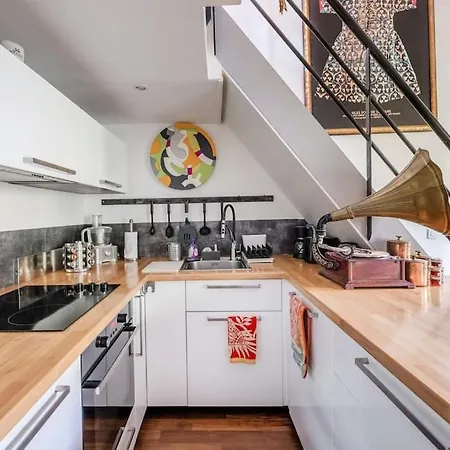 Jolie Maison Parisienne Jardin Porte De Montreuil Bagnolet Exterior foto