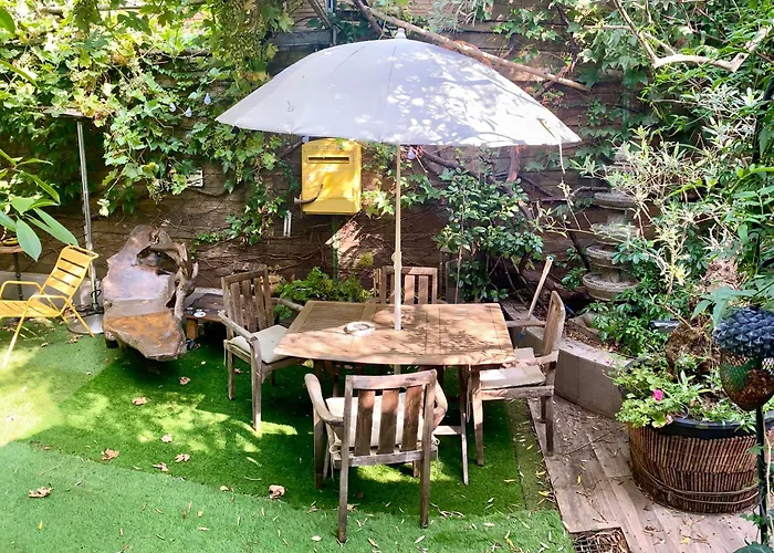 Jolie Maison Parisienne Jardin Porte De Montreuil
