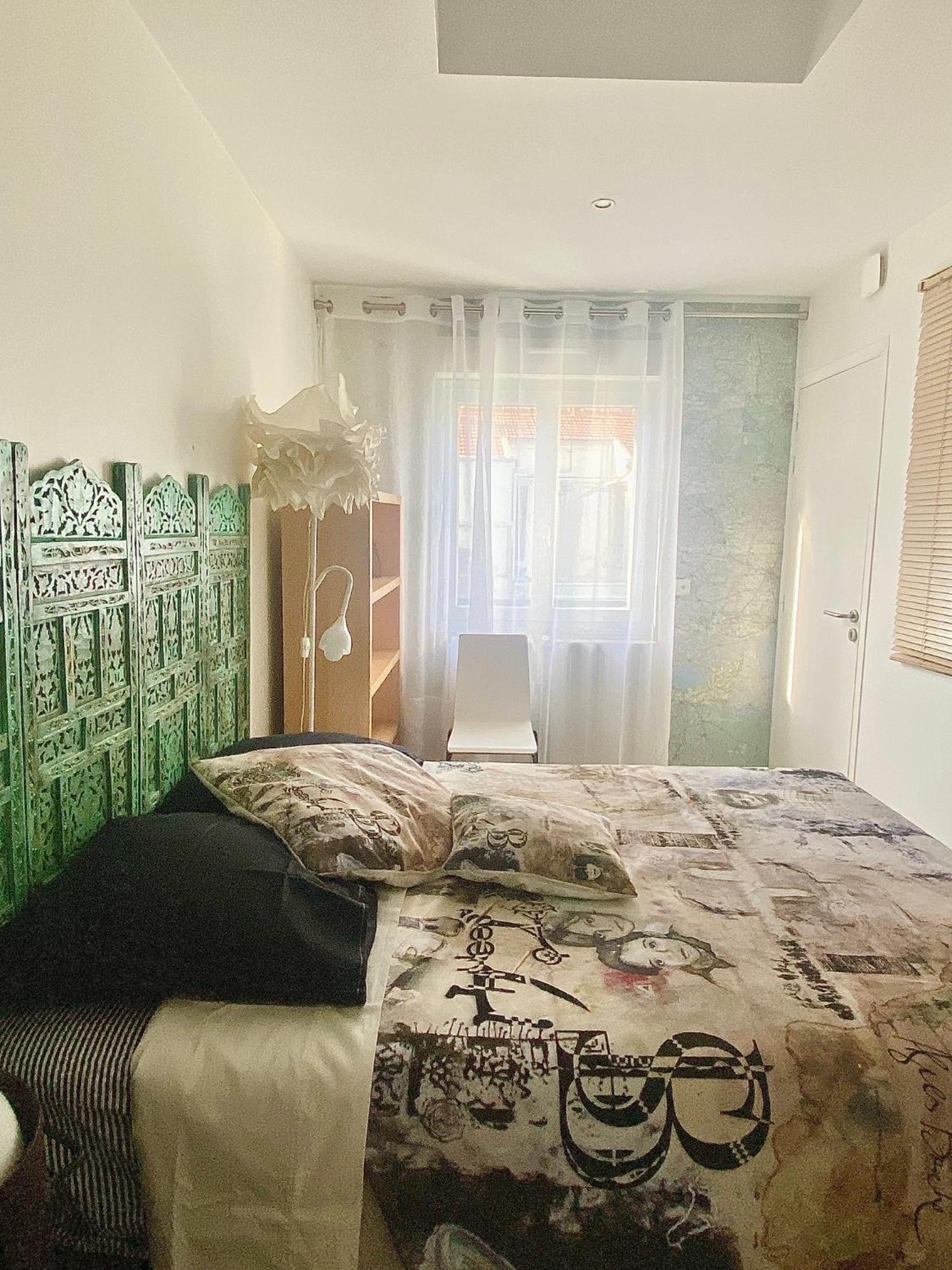 Jolie Maison Parisienne Jardin Porte De Montreuil *